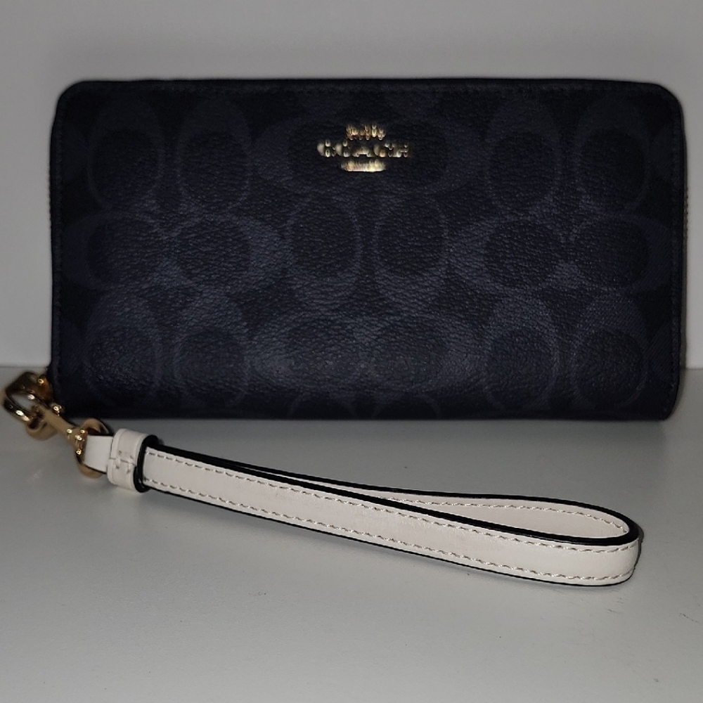 Coach Blue Signature NEW Wallet with Gold Hardware☆